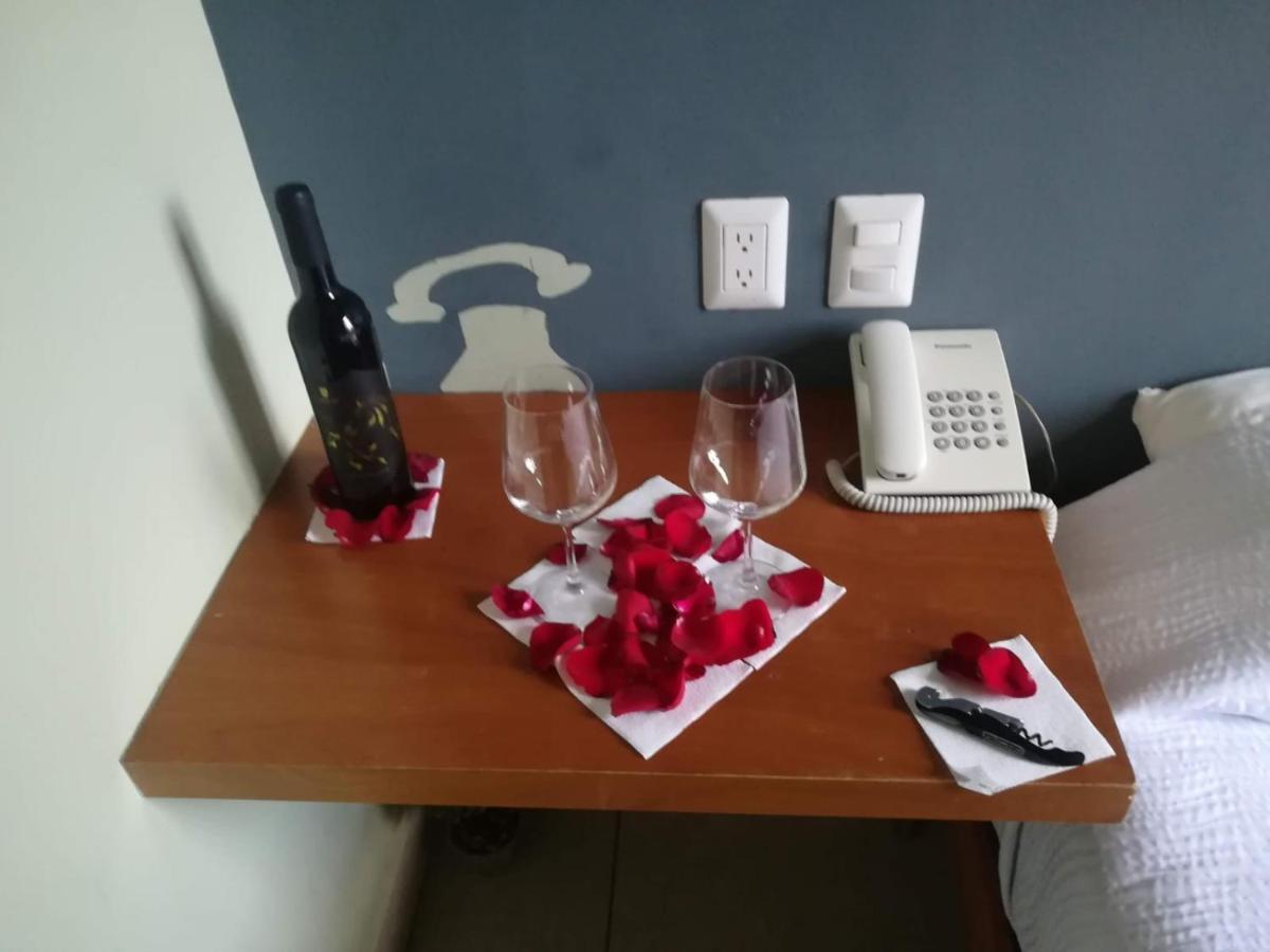 Hotel Plaza קרטרו מראה חיצוני תמונה